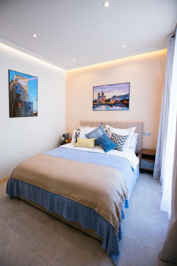 Apartment Louvois Paris